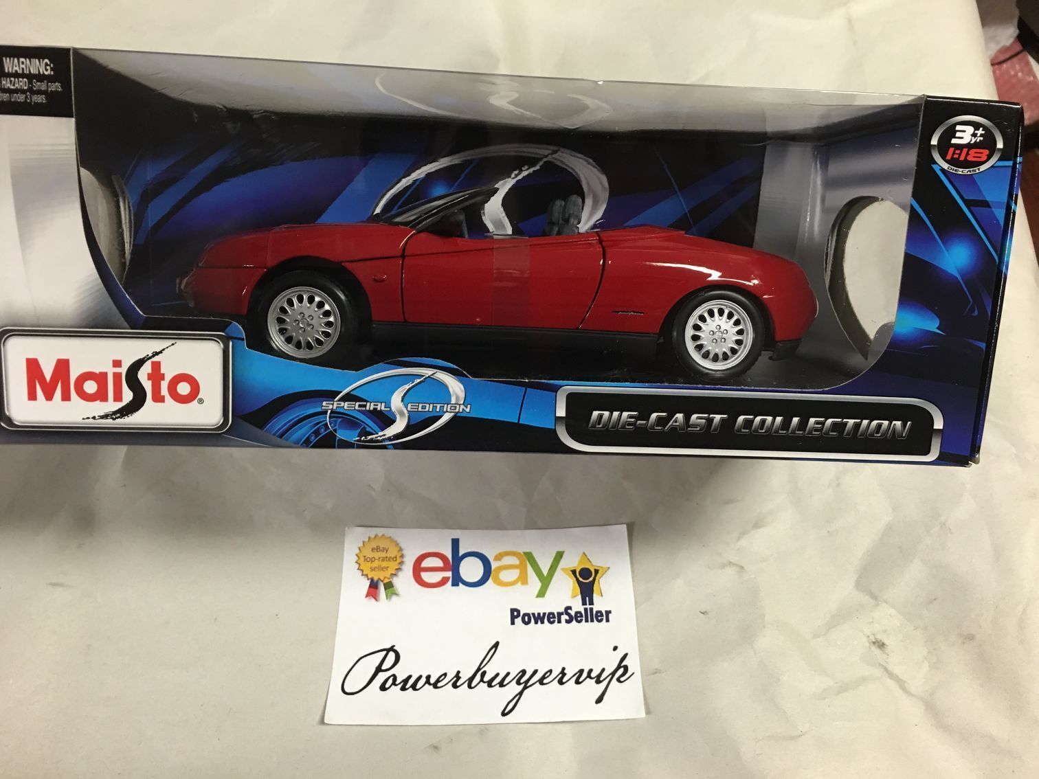 Maisto 1:18 Special Edition alfa Romeo Spider 1995 Mode Car, Red